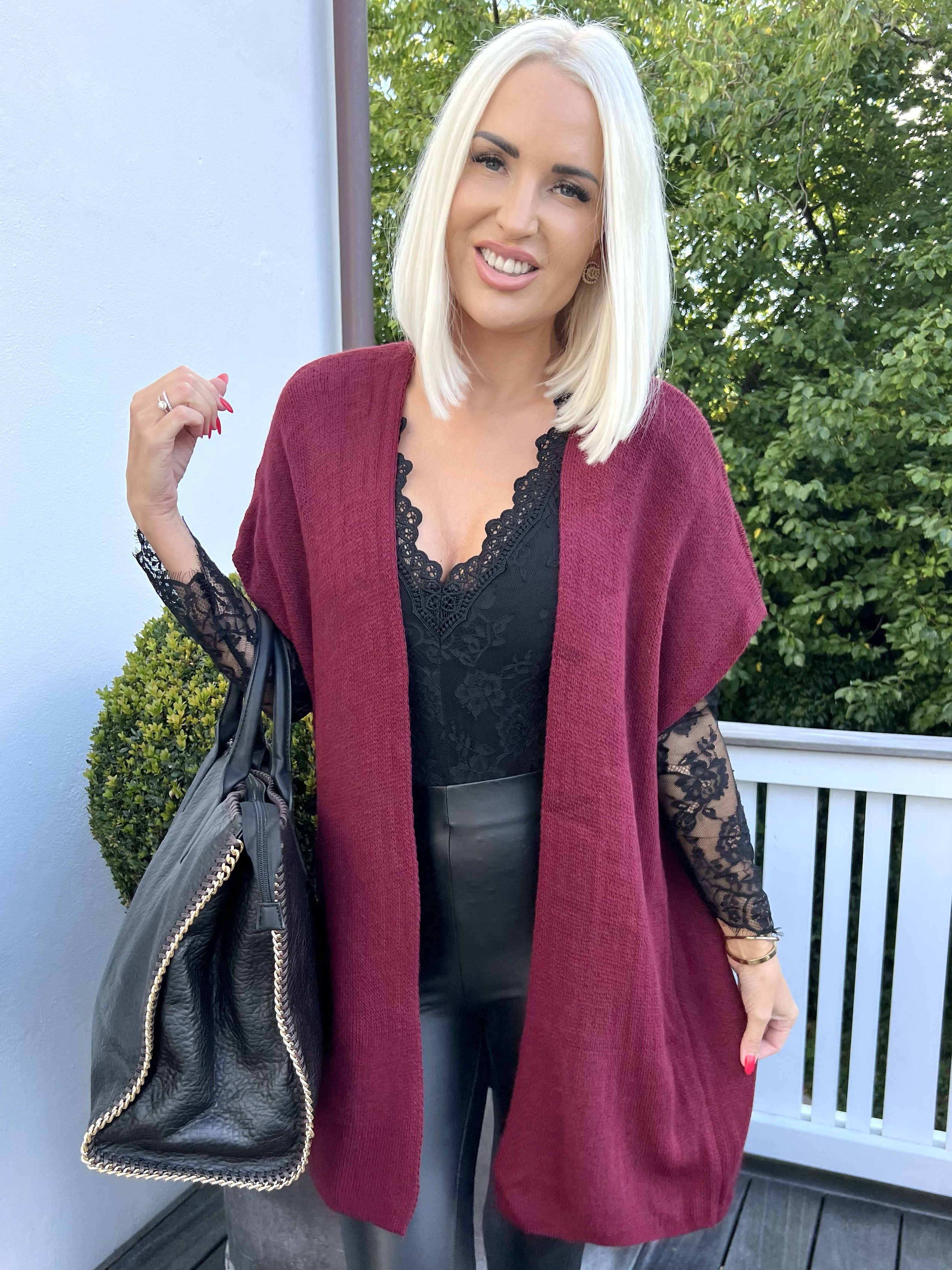 Tilly Plain - Blød strik cardigan uden ærmer